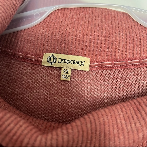 Democracy sweater - Picture 3 of 4